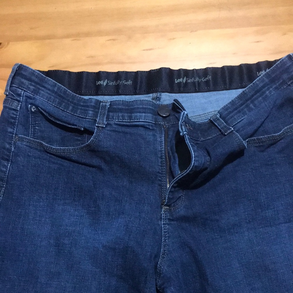 Womens 16 M Lee jeans